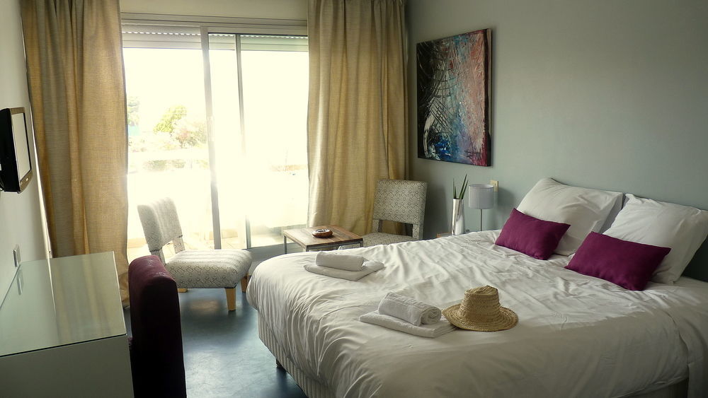 Hotel Sable Et Soleil - Port, Plage Et Jacuzzi Prive Frejus Luaran gambar
