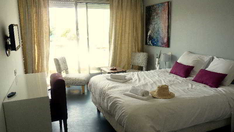 Hotel Sable Et Soleil - Port, Plage Et Jacuzzi Prive Frejus Luaran gambar