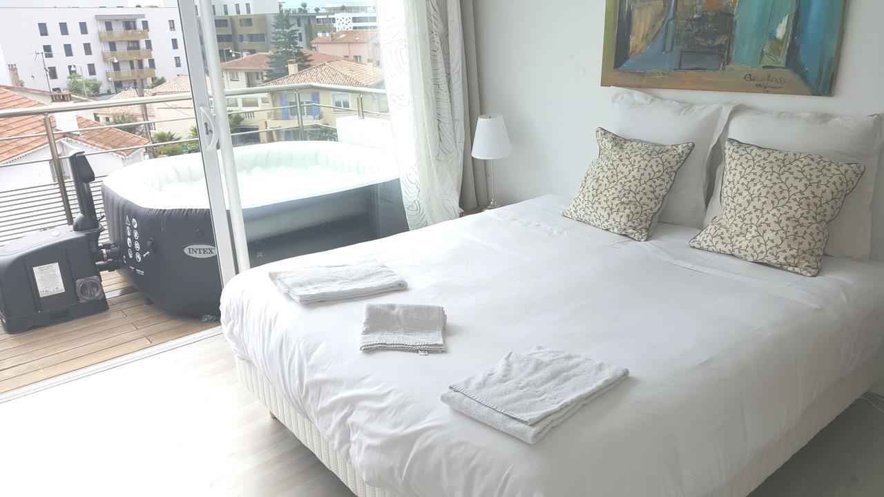 Hotel Sable Et Soleil - Port, Plage Et Jacuzzi Prive Frejus Luaran gambar