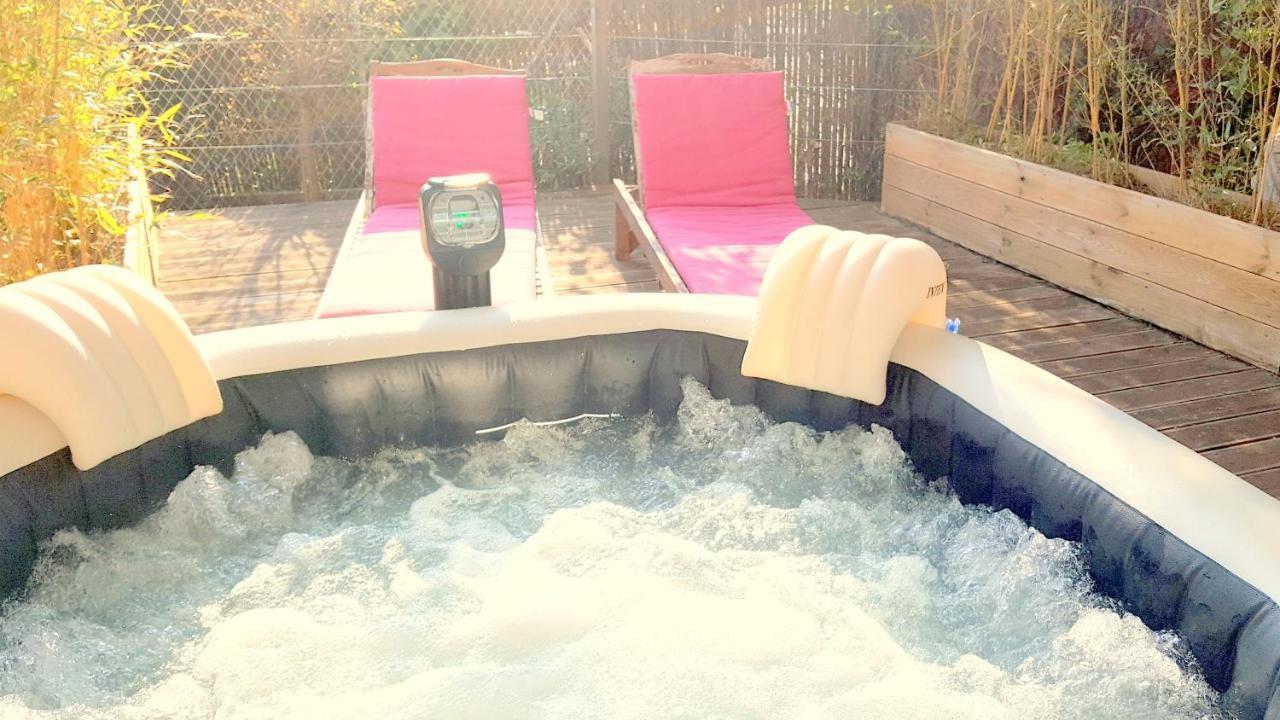 Hotel Sable Et Soleil - Port, Plage Et Jacuzzi Prive Frejus Luaran gambar